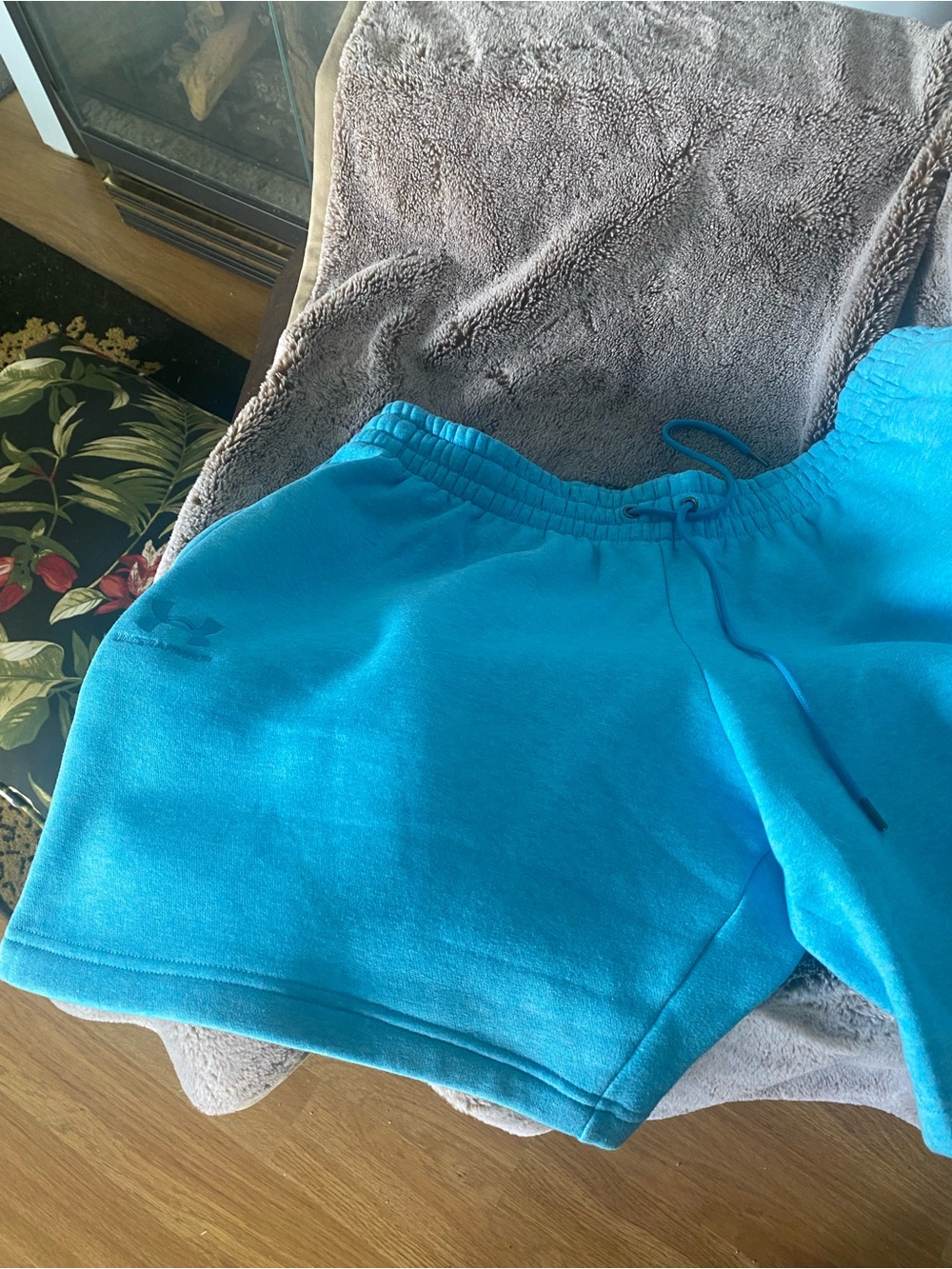Under Armour Bright Turquoise Athletic Pull-On Shorts Suitable women & men